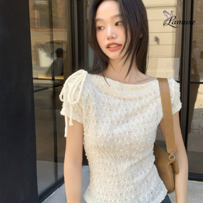 Áo kiểu đẹp sang trọng trễ vai phong cách Gen Z 2025